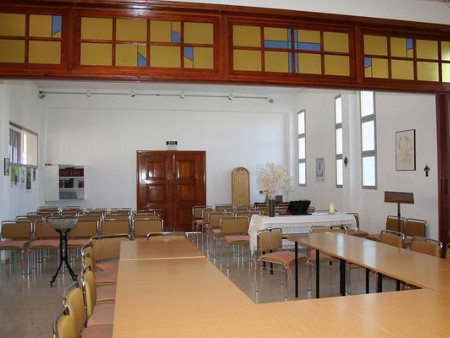 Large multi-functional meeting room for events, seminars or conferences